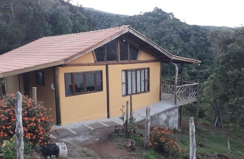 Aiuruoca Haus | Chalé Sabiá