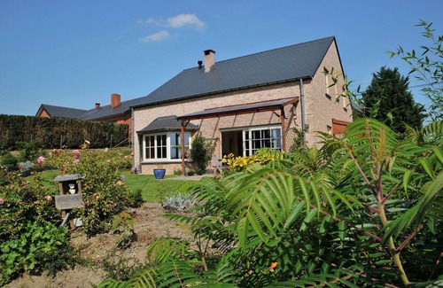 Somme-Leuze Haus | Chalet in Somme-Leuze mit Whirlpool & Sauna
