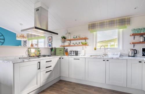 Kinross Skihütte | Chalet Loch Leven Lodge 16 Robin's Nest by Interhome