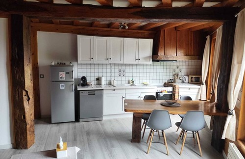 Eteaux Wohnung | Chalet-style apartment