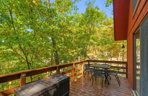 Basye Skihütte | Chalet w Huge Deck, Grill, WiFi, Mins to Bryce!