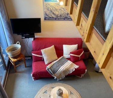 Premanon Wohnung | Chaleureux studio montagnard avec balcon 2402