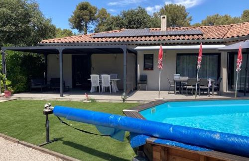 Gemenos Haus | Chambre d'hôte, SdB & accès privé, piscine, jardin