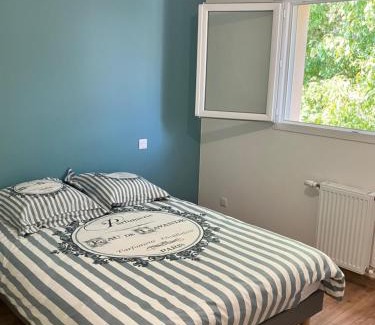 Vaires-sur-Marne Haus | Chambre dans une maison en Colocation proche paris et Disney Room in shared house