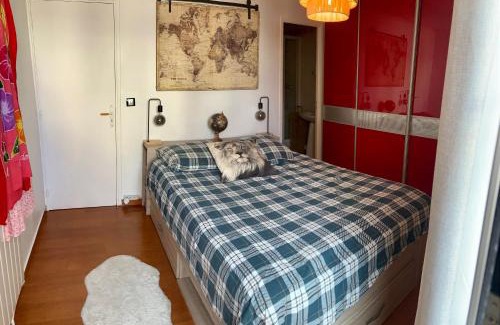 Alouettes Haus | Chambres privées avec piscine partagées et cuisine partagée à 20 minutes de Paris et 40 minutes de disneyland