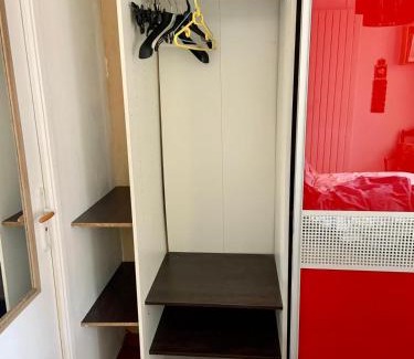 Alouettes Haus | Chambres privées avec piscine partagées et cuisine partagée à 20 minutes de Paris et 40 minutes de disneyland