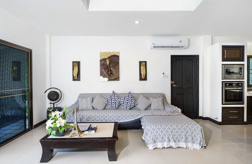 Rawai Villa | Champagne großen Garten Pool Villa 3BR