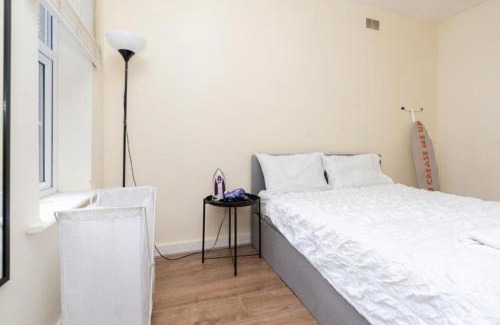 Eastleigh Wohnung | Chandlers Ford -1bedroom with free parking