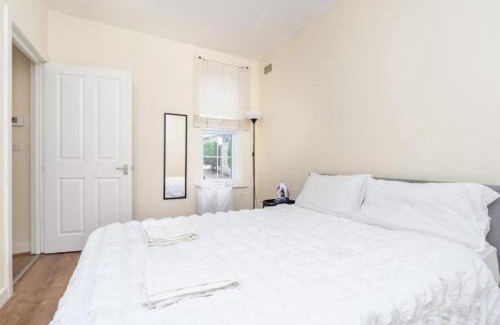 Eastleigh Wohnung | Chandlers Ford -1bedroom with free parking