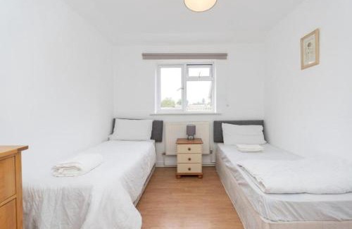 Eastleigh Wohnung | Chandlers Ford 2-bedroom with free parking