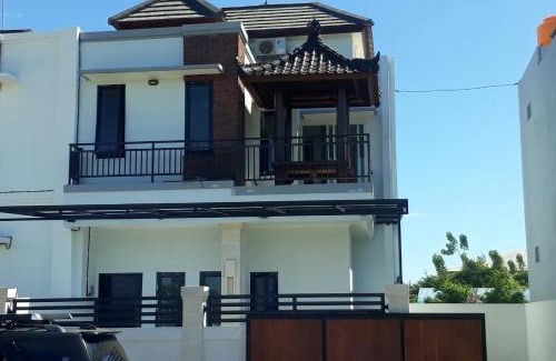 Tanjungbenoa Haus | Chandra's guest house