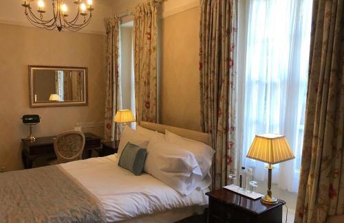 Atherstone Hotel | Chapel House