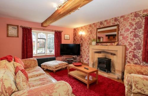 King's Stanley Haus | Chapel House