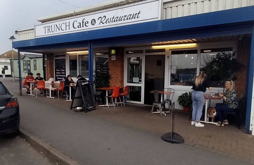 Mablethorpe Skihütte | Chapel St Leonards Happy Days Beachfield