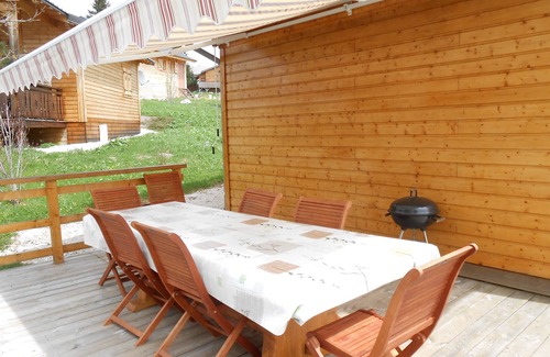 Saint-Laurent-en-Grandvaux Skihütte | schmuckes Häuschen Berg