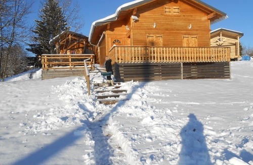 Saint-Laurent-en-Grandvaux Skihütte | schmuckes Häuschen Berg