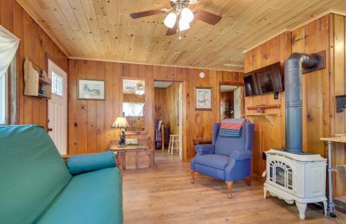 Charlevoix Haus | Charlevoix Cabin with Patio and Grill - Steps to Lake!