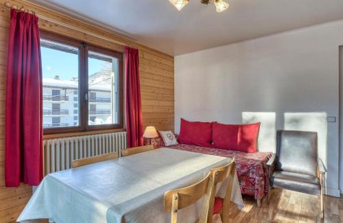 Megeve Wohnung | Charmant 2 pièces à Megève, proche du centre et des télécabines, avec balcon et parking - FR-1-453-120
