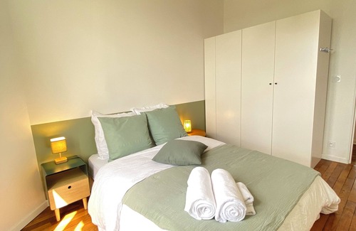Houilles Wohnung | Charmant 3 Pièces à Proximité Immédiate de la Defense RER A