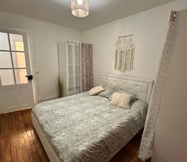 Saint-Cyr-l'Ecole Wohnung | Charmant Appartement F2
