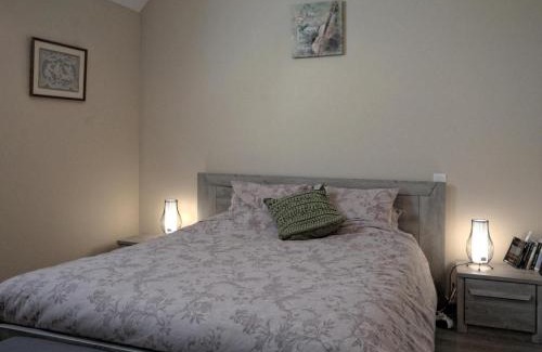 Montagney Haus | Charmant gîte rénové avec terrasse et parking au cœur de Montagney - FR-1-583-482