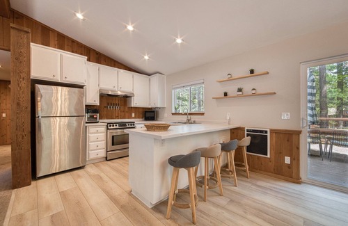 Truckee Haus | Charmed Cabin at Tahoe Donner by Tahoe Getaways - 2BR w/HOA Access