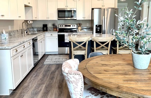 Swan Valley Haus | Charmer!!!