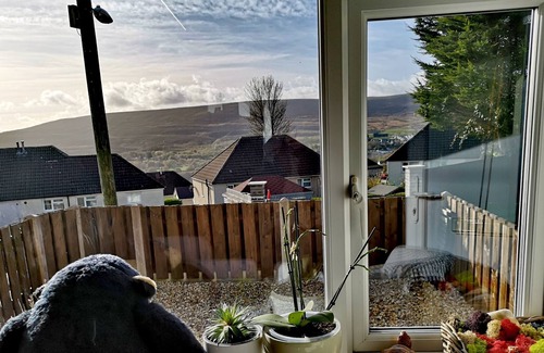 Blaenavon Haus | Charming 1-Bed Maisonette with Mountain View