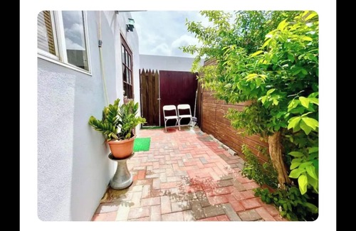 Oranjestad-West Wohnung | Charming 1-bedroom apartment in welcoming Oranjestad with WiFi, AC, beach nearby
