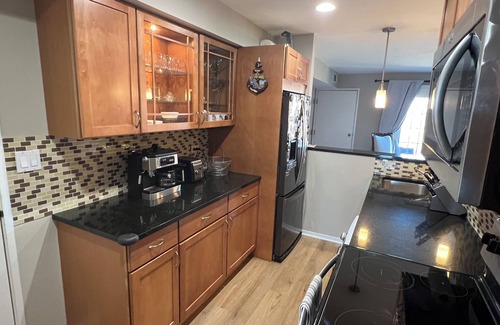 Glenview Wohnung | Charming 1-bedroom apartment with WiFi, AC in Glenview, great school district