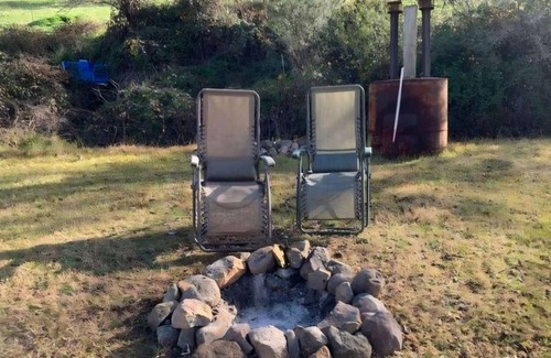 Cedar Ridge Wohnmobilvermietung | Charming 1-bedroom campground in Auburn with WiFi access