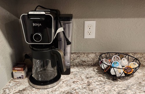 Eau Claire Haus | Charming 1-bedroom house in superb Eau Claire with AC, WiFi