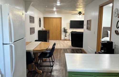 Stanton Wohnung | Charming 1-bedroom with AC and WiFi in Stanton