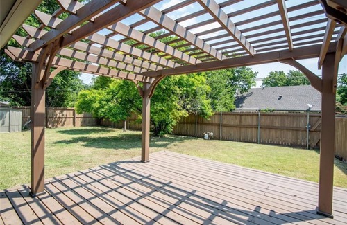 Richardson Haus | Charming 2-B, 2 B 7 minutes from UTD in Richardson with AC, WiFi.Enjoy your stay