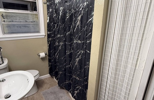 Capital View Haus | Charming 2-bdrm home in Little Rock with WiFi and AC