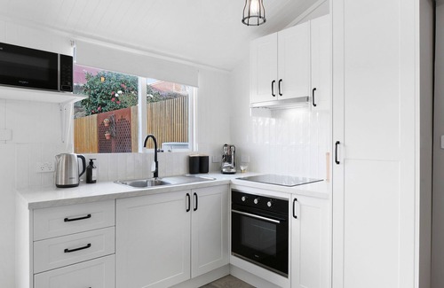 North Hobart Haus | Charming 2-Bed House in North Hobart