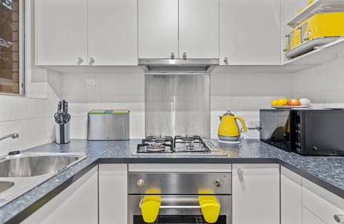 Ascot Wohnung | Charming 2-Bed Terrace in Prestigious Ascot