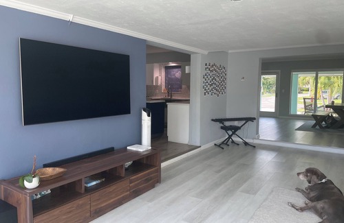 Garden Isles Haus | Charming 2-bedroom house, 2 miles from the Pier in Pompano Beach