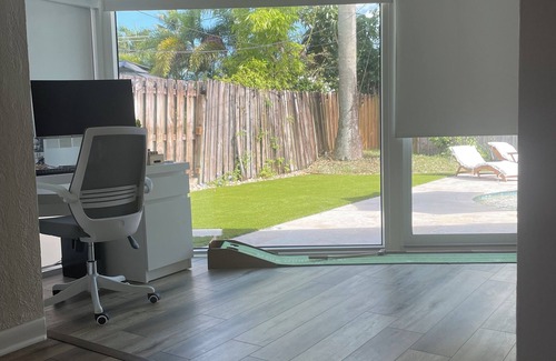 Garden Isles Haus | Charming 2-bedroom house, 2 miles from the Pier in Pompano Beach