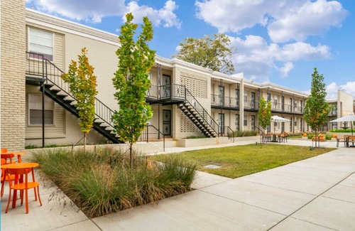 Crosstown Wohnung | Charming 2-bedroom 1 bath apartment , WiFi in delightful downtown Memphis