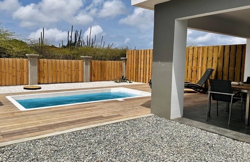 Nikiboko Wohnung | Charming 2-bedroom apartment with AC, WiFi in tranquil Kralendijk