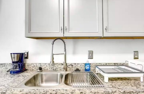 Saint Claude Wohnung | Charming 2-bedroom apartment in Historically Fabulous New Orleans Bywater