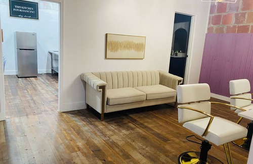 Brookhaven Hütte | Charming 2-bedroom cottage in Brookhaven with AC