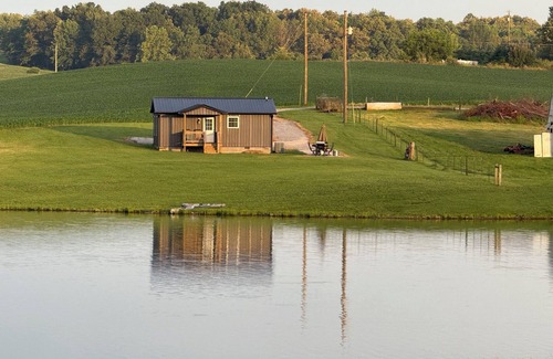 Mount Sherman Hütte | Charming 2-bedroom cottage in peaceful Magnolia with WiFi, 30 acre private lake