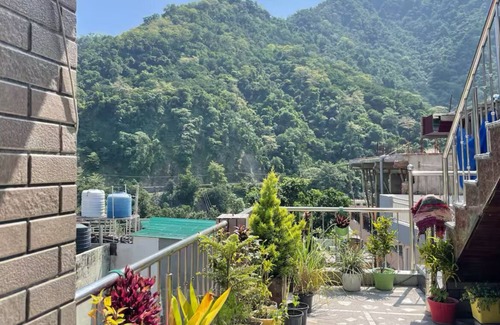 Rishikesh Haus | Charming 2-bedroom home in fabulous Rishikesh with WiFi, AC