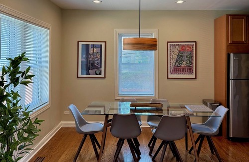 Evanston Haus | Charming 2-bedroom Home with Midcentury Details