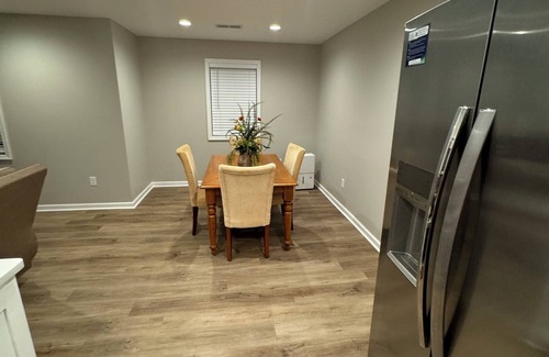 Etta Haus | Charming 2-bedroom house 20 miles from stadium