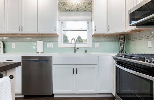 Manteno Haus | Charming 2-bedroom townhome in delightful Manteo.