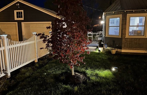 Buckeye Lake Haus | Charming 2 bedroom cottage 2 blocks from lake