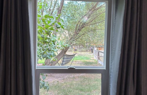 Hot Springs Haus | Charming 2+ Bedroom private home